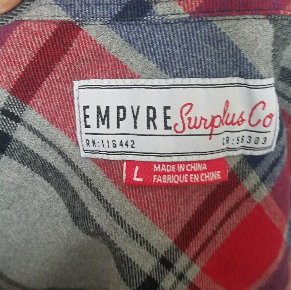 A flannel - Picture 5 of 5